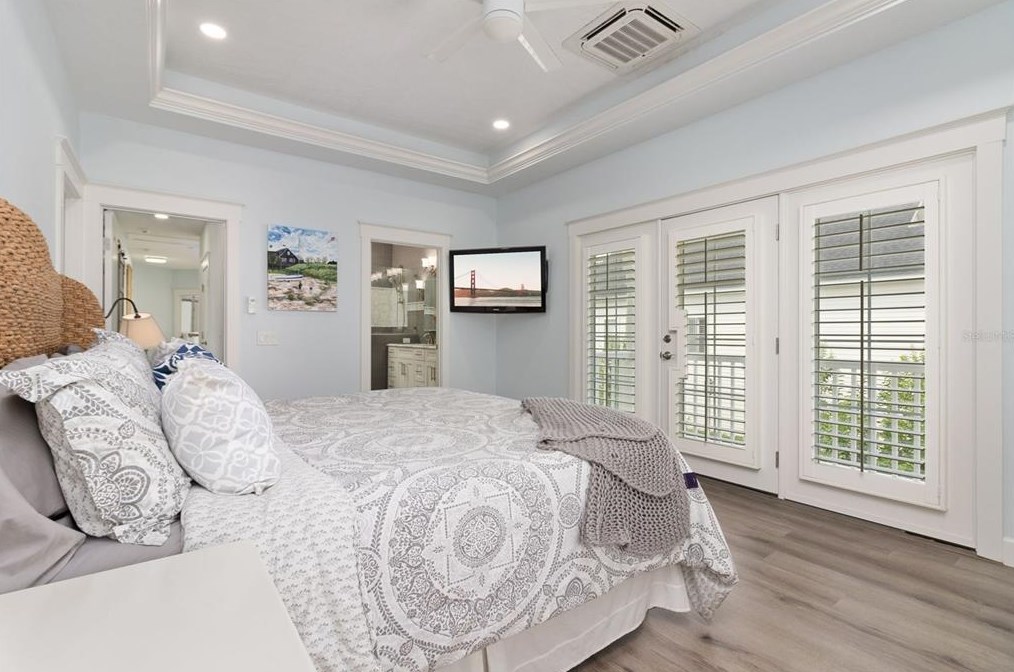 820 Lake Evalyn Dr, Kissimmee FL 34747-4804 exterior