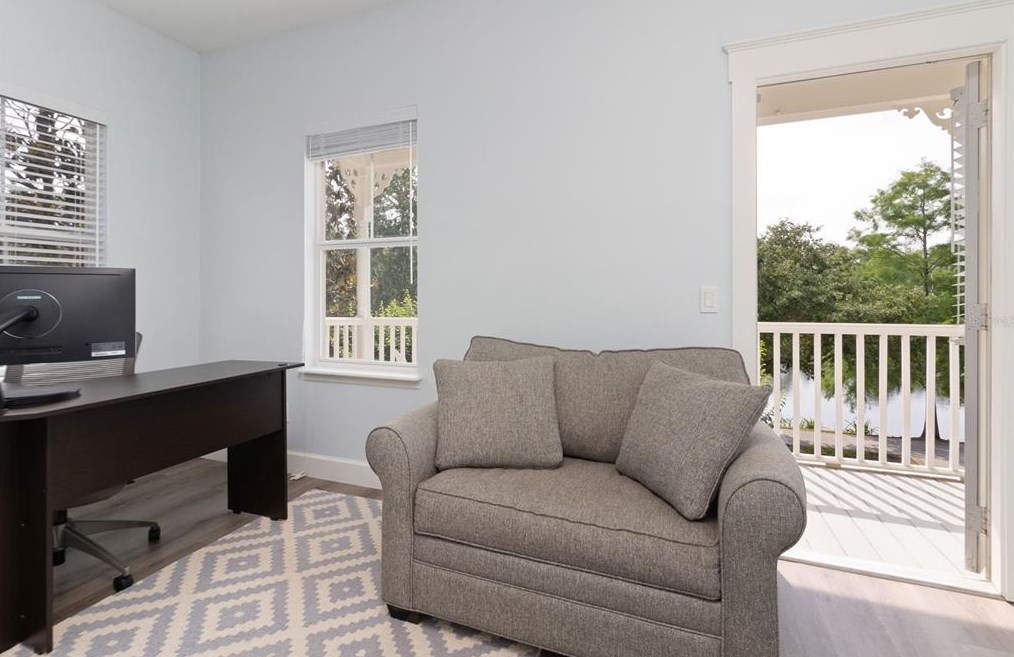 820 Lake Evalyn Dr, Kissimmee FL 34747-4804 exterior