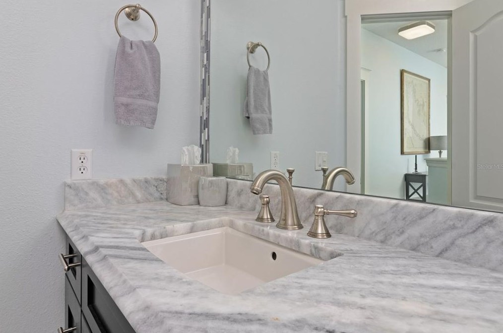 820 Lake Evalyn Dr, Kissimmee FL 34747-4804 exterior