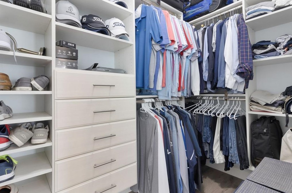 820 Lake Evalyn Dr, Kissimmee FL 34747-4804 exterior