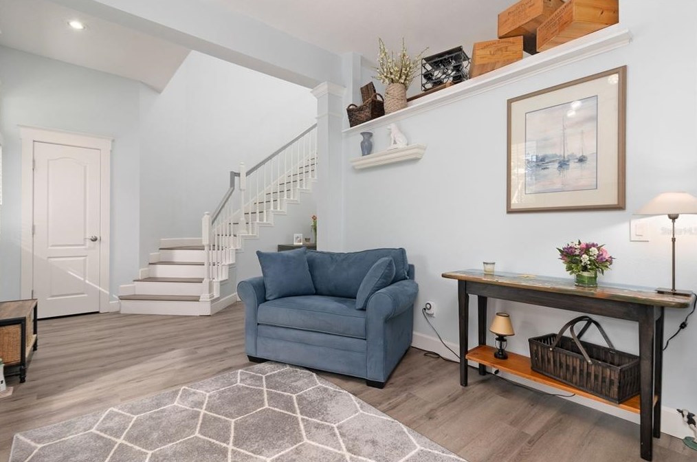 820 Lake Evalyn Dr, Kissimmee FL 34747-4804 exterior