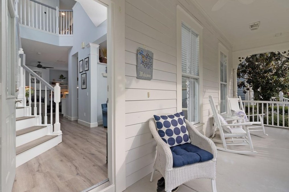 820 Lake Evalyn Dr, Kissimmee FL 34747-4804 exterior