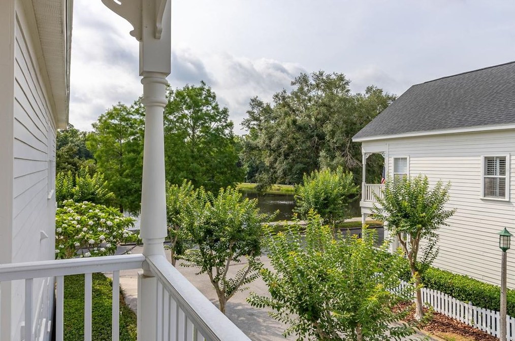 820 Lake Evalyn Dr, Kissimmee FL 34747-4804 exterior