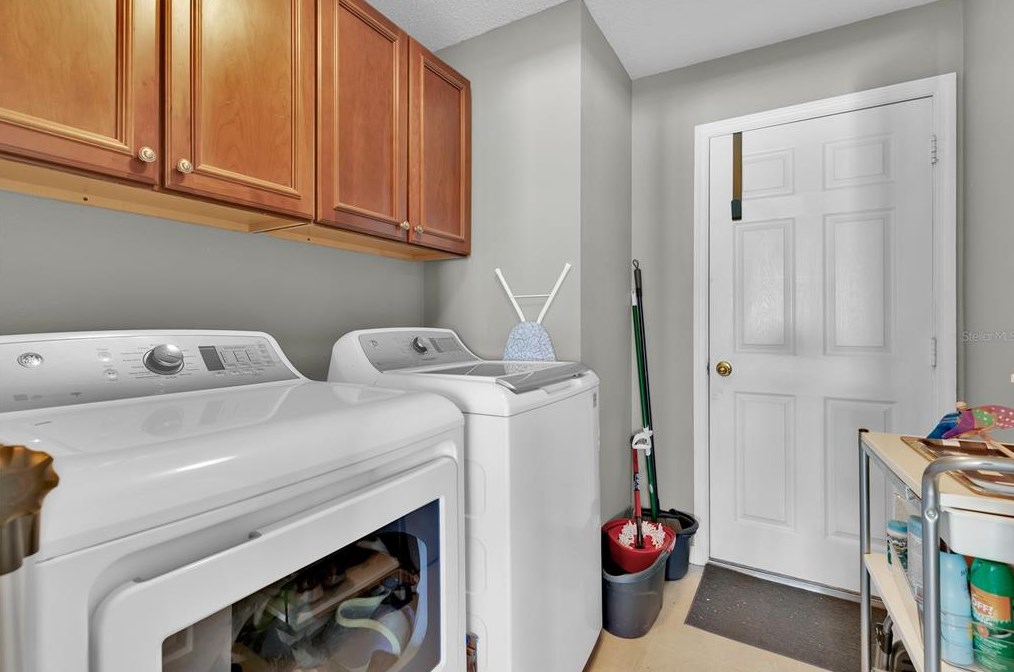 321 Aster Dr, Davenport FL  33897-3816 exterior