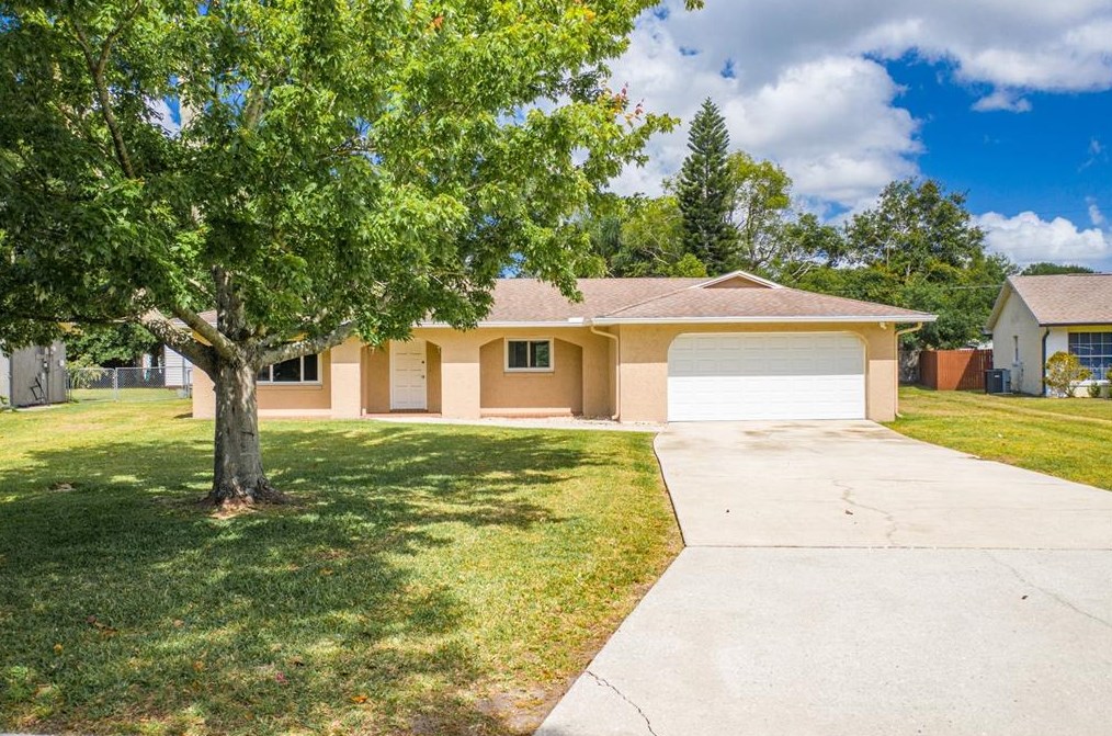 2725 Doris St, Kissimmee, FL 34741-3934