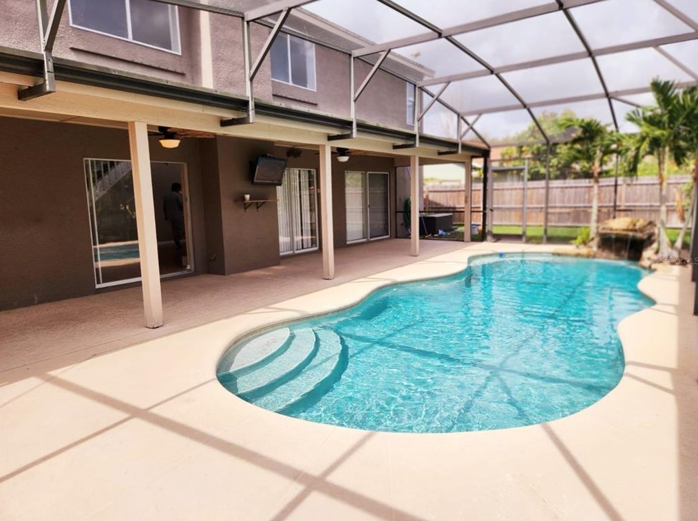 3727 Running Water Dr, Orlando, FL 32829-8425