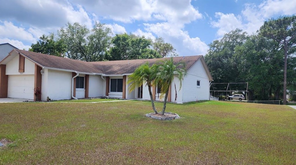 2670 Dixie Ln, Kissimmee, FL 34744-2712