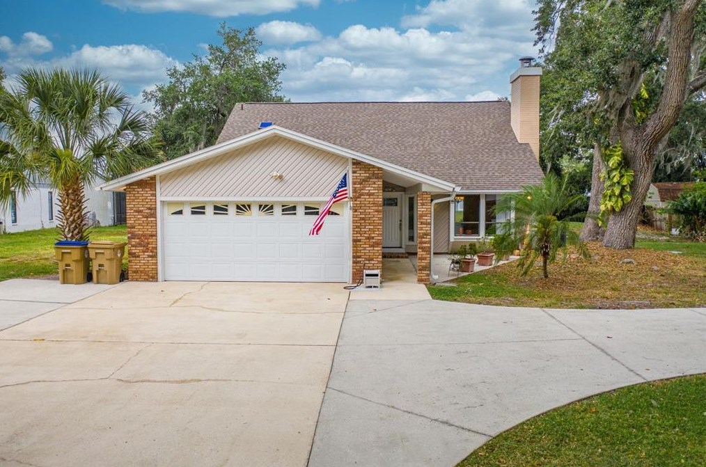 1595 Shady Oak Dr, Kissimmee, FL 34744-6655