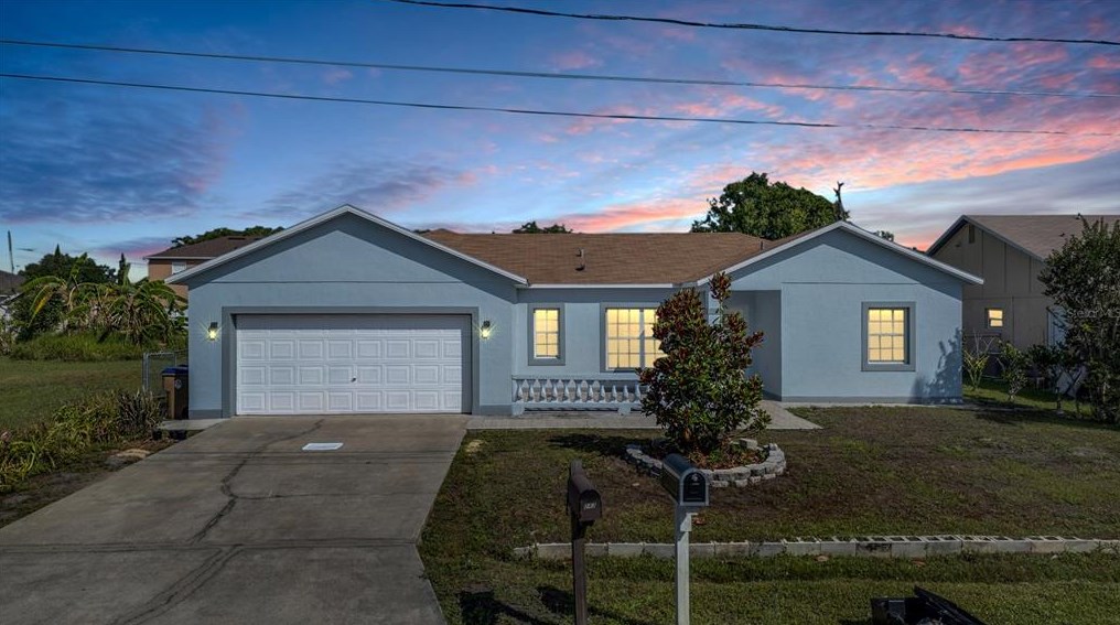 243 Bedford Dr, Kissimmee, FL 34758-2701