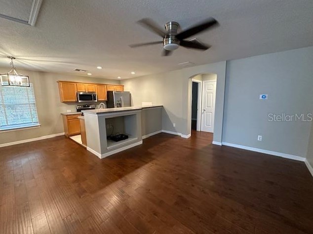 755 Oak Shadows Rd, Kissimmee, FL 34747-4240