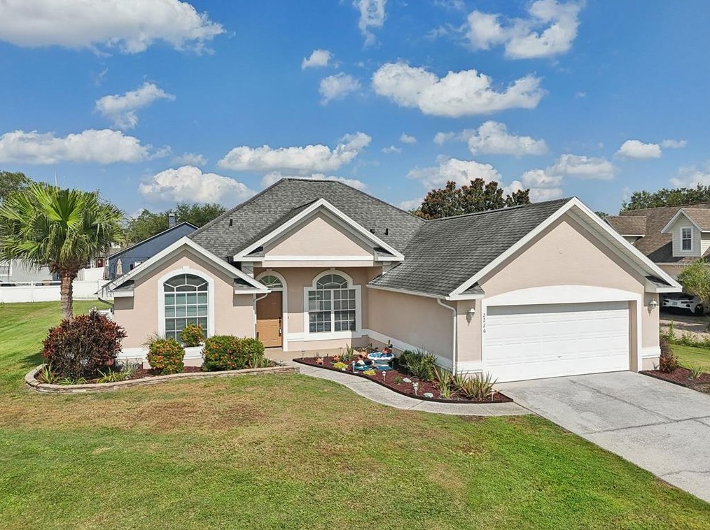 2226 Jessica Ln, Kissimmee FL 34744-6450 exterior