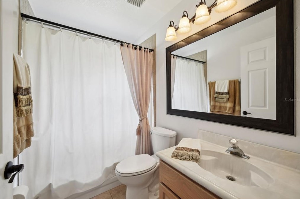 2226 Jessica Ln, Kissimmee FL 34744-6450 exterior