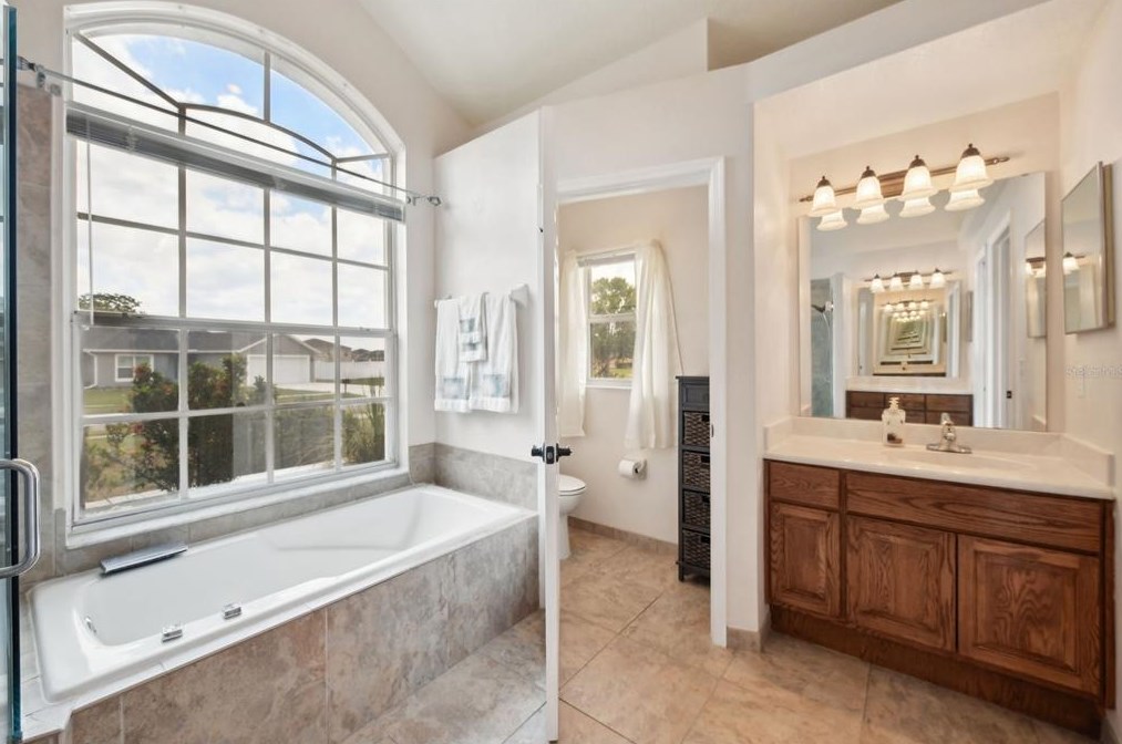 2226 Jessica Ln, Kissimmee FL 34744-6450 exterior