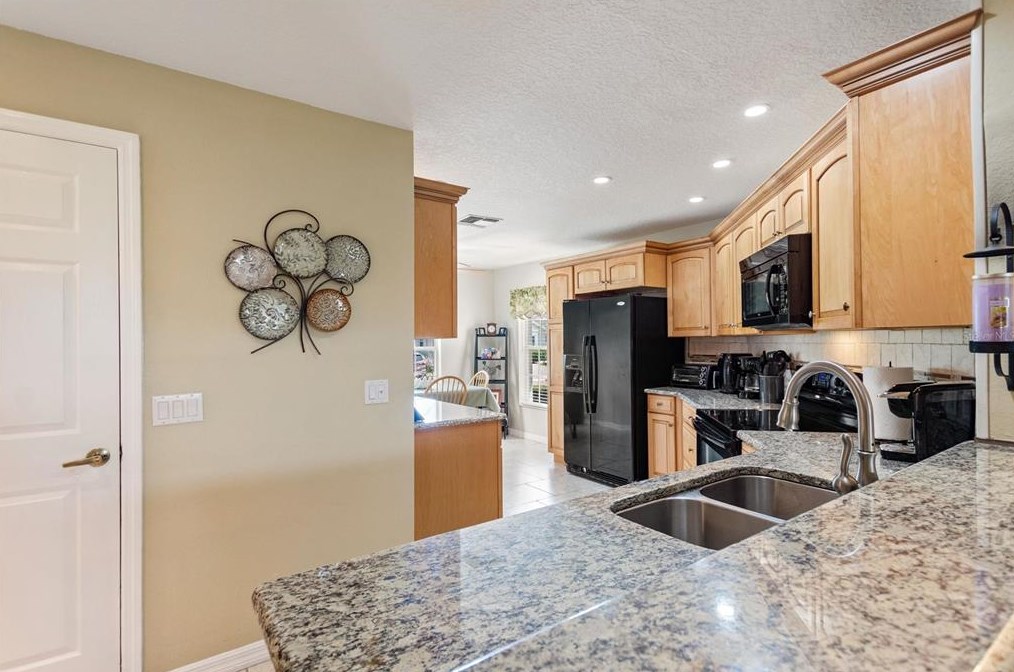 145 Fleming Ln, Davenport FL  33837-4578 exterior