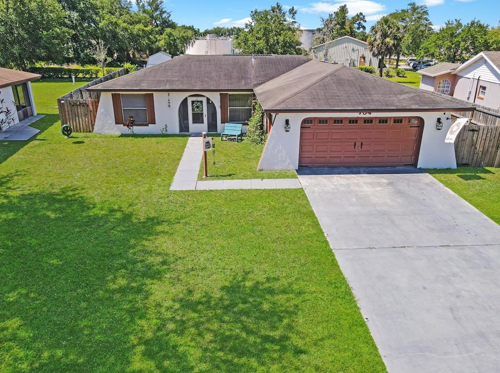 704 Duffer Ln, Kissimmee, FL 34759-4114