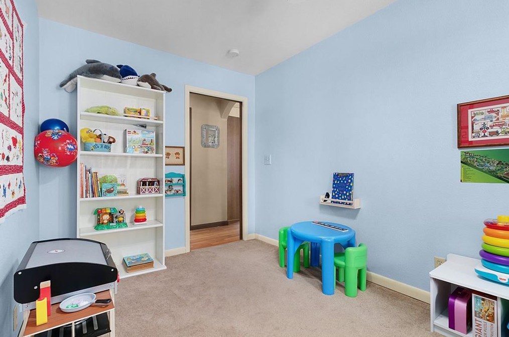 8222 Spruce Ln, Lakeland FL  33809-7705 exterior