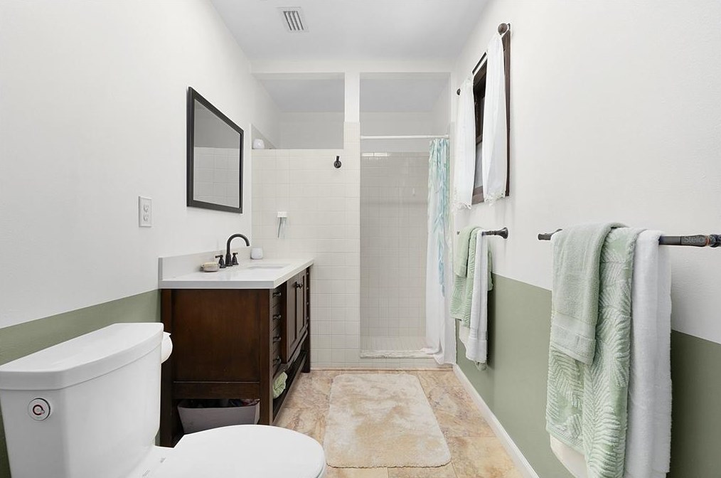 8222 Spruce Ln, Lakeland FL  33809-7705 exterior