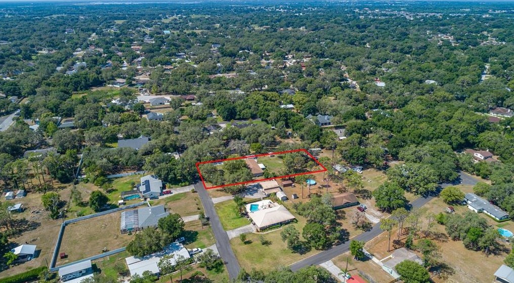 8222 Spruce Ln, Lakeland FL  33809-7705 exterior