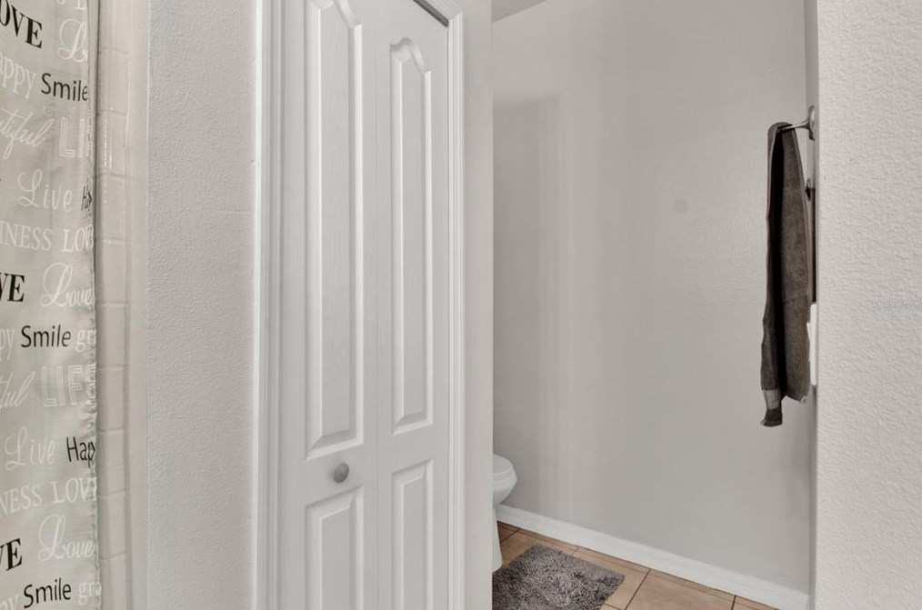 643 Hacienda Cir, Kissimmee FL 34741-6337 exterior