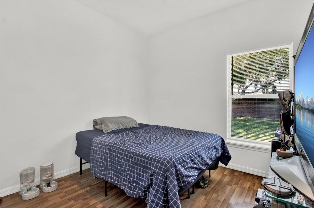 643 Hacienda Cir, Kissimmee FL 34741-6337 exterior