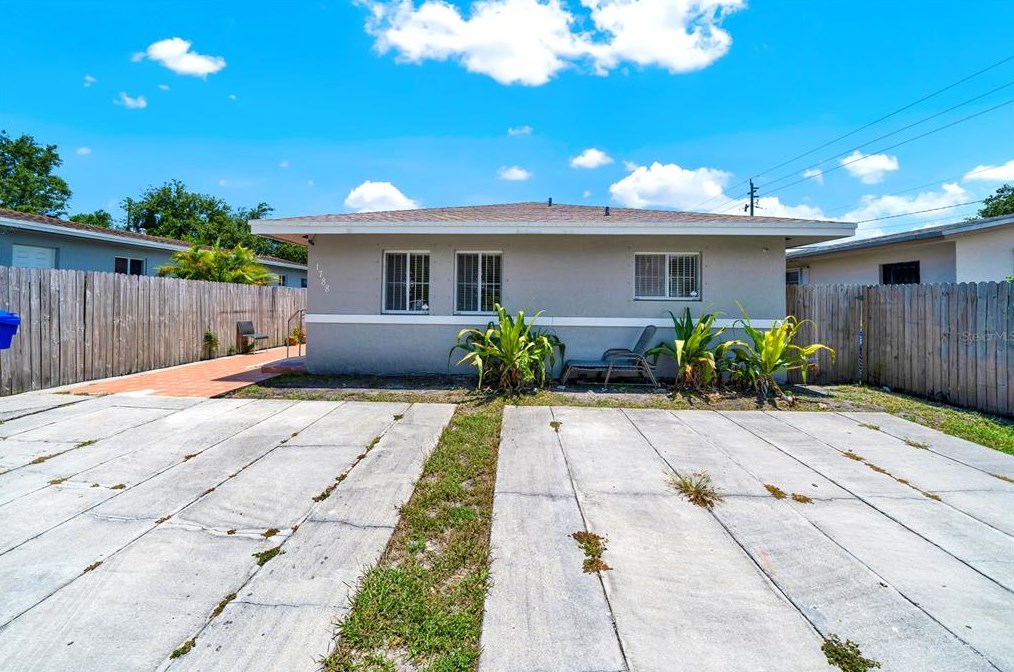 1786 47th Ter, Miami, FL 33142-4071