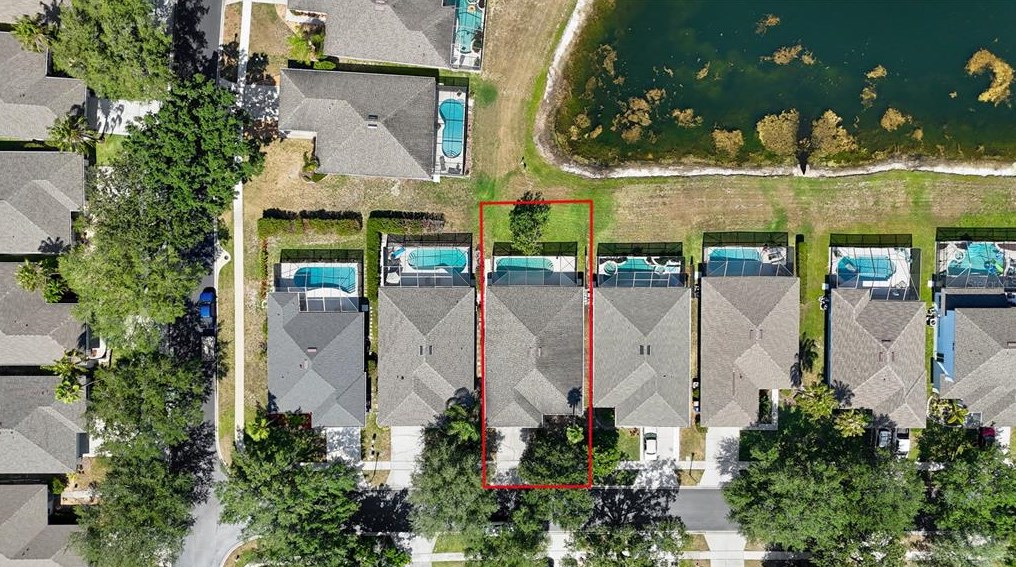 2904 Sunset Lakes Blvd, Kissimmee FL  34747-1101 exterior