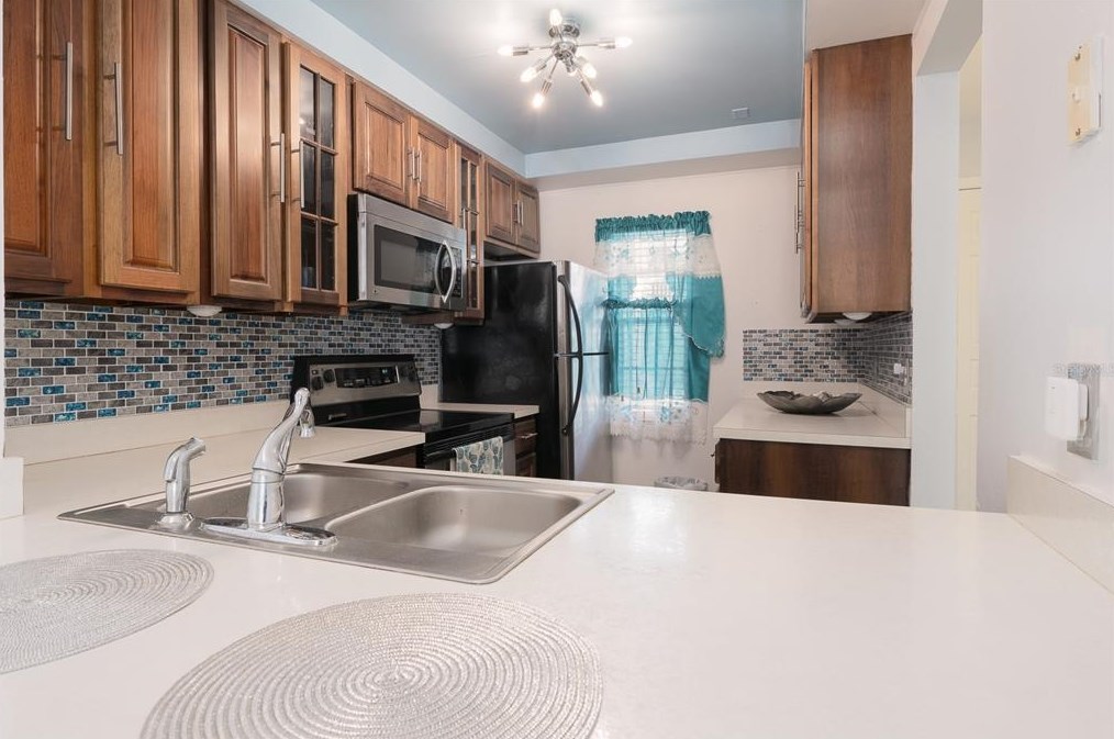 202 Dawn Ct, Kissimmee FL exterior