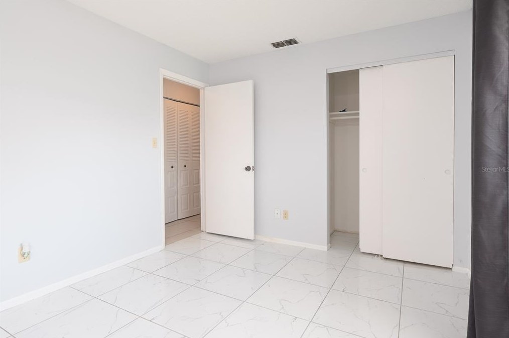 202 Dawn Ct, Kissimmee FL exterior