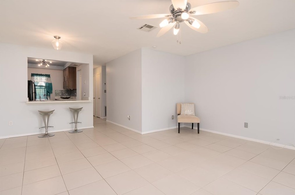 202 Dawn Ct, Kissimmee FL exterior