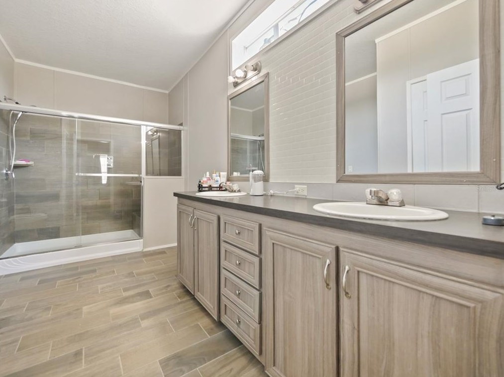 4492 Hunting Ldg Dr, Saint Cloud FL  34772-8006 exterior