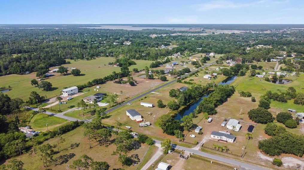 4492 Hunting Ldg Dr, Saint Cloud FL  34772-8006 exterior