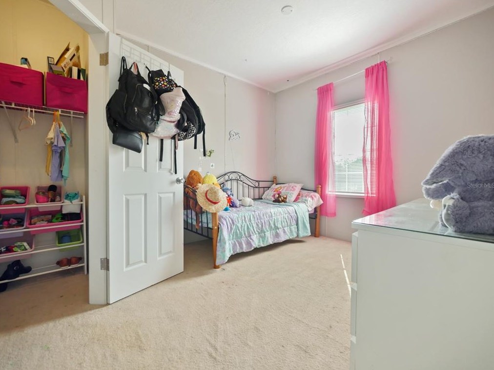 4492 Hunting Ldg Dr, Saint Cloud FL  34772-8006 exterior