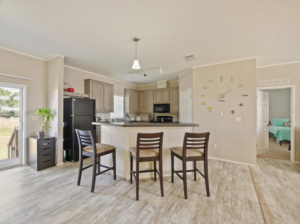 4492 Hunting Ldg Dr, Saint Cloud FL  34772-8006 exterior