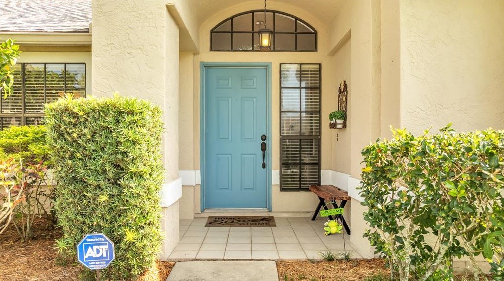 3016 Eagle Lake Dr, Orlando FL  32837-7014 exterior