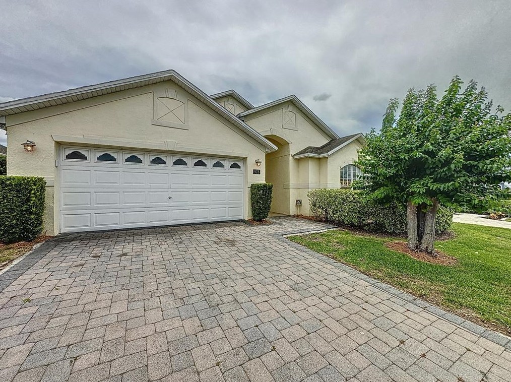 528 Old Bridge Cir, Davenport, FL 33897-7708