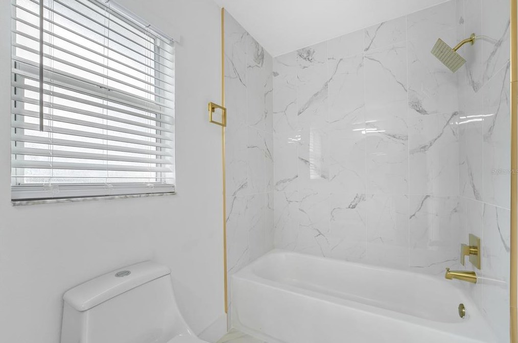 3300 Pinto Dr, Kissimmee FL 34746-4877 exterior