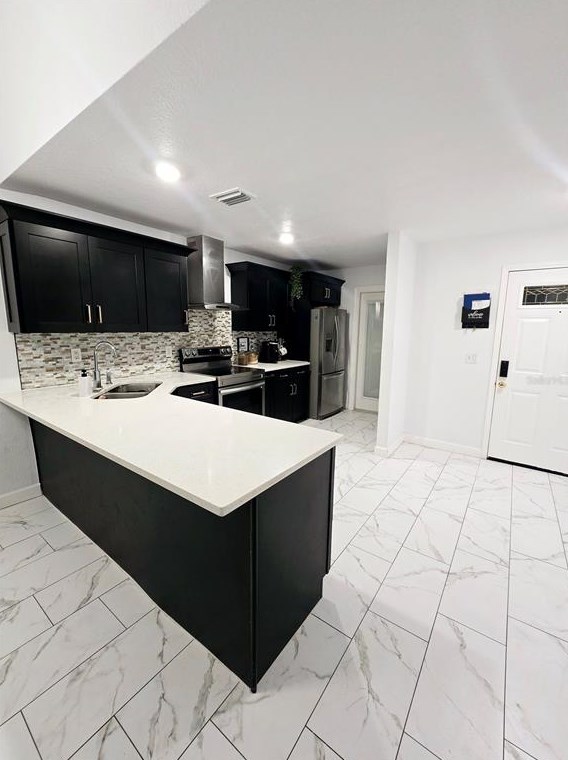 55 Pine Island Cir, Kissimmee, FL 34743-8165