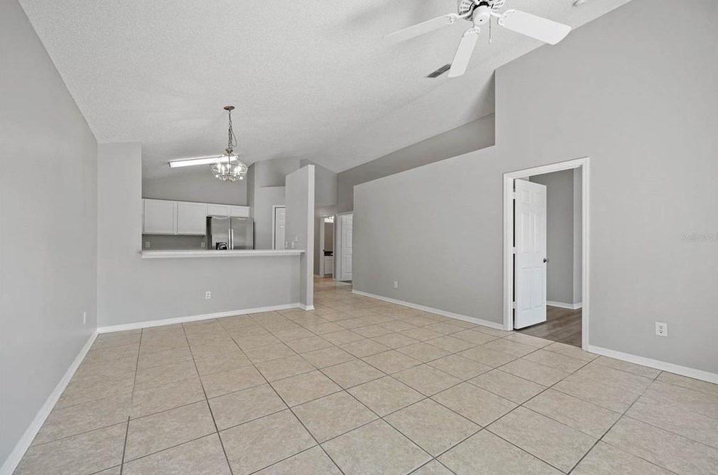 1700 Circe Lake Ct, Orlando FL  32826-4645 exterior