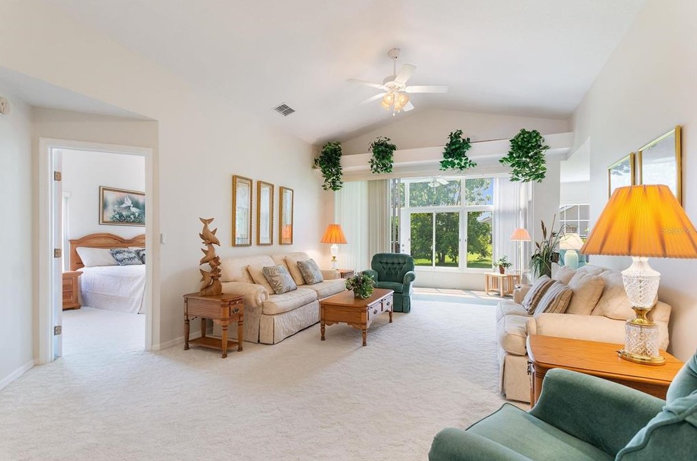 114 Ridge View Dr, Davenport, FL 33837