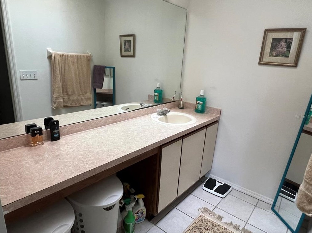 219 Hidden Spg Cir, Kissimmee FL 34743-6122 exterior