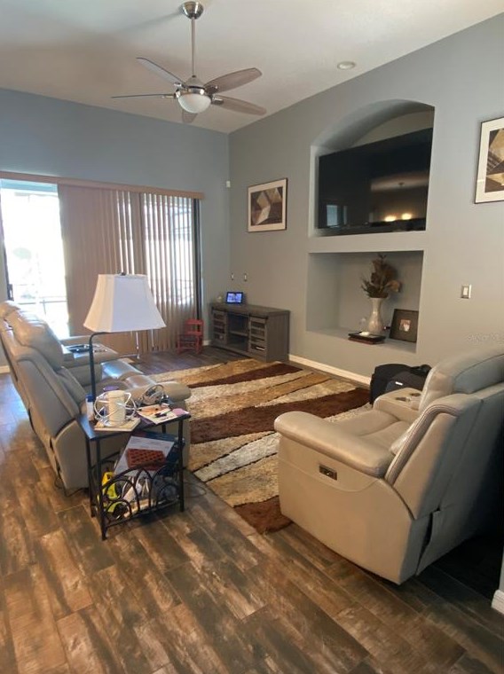 333 Villa Sorrento Cir, Grenelefe, FL 33844