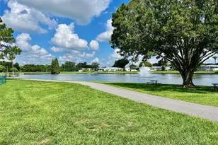 5013 Foxwood Blvd, Lakeland, FL 33810 - Photo 8