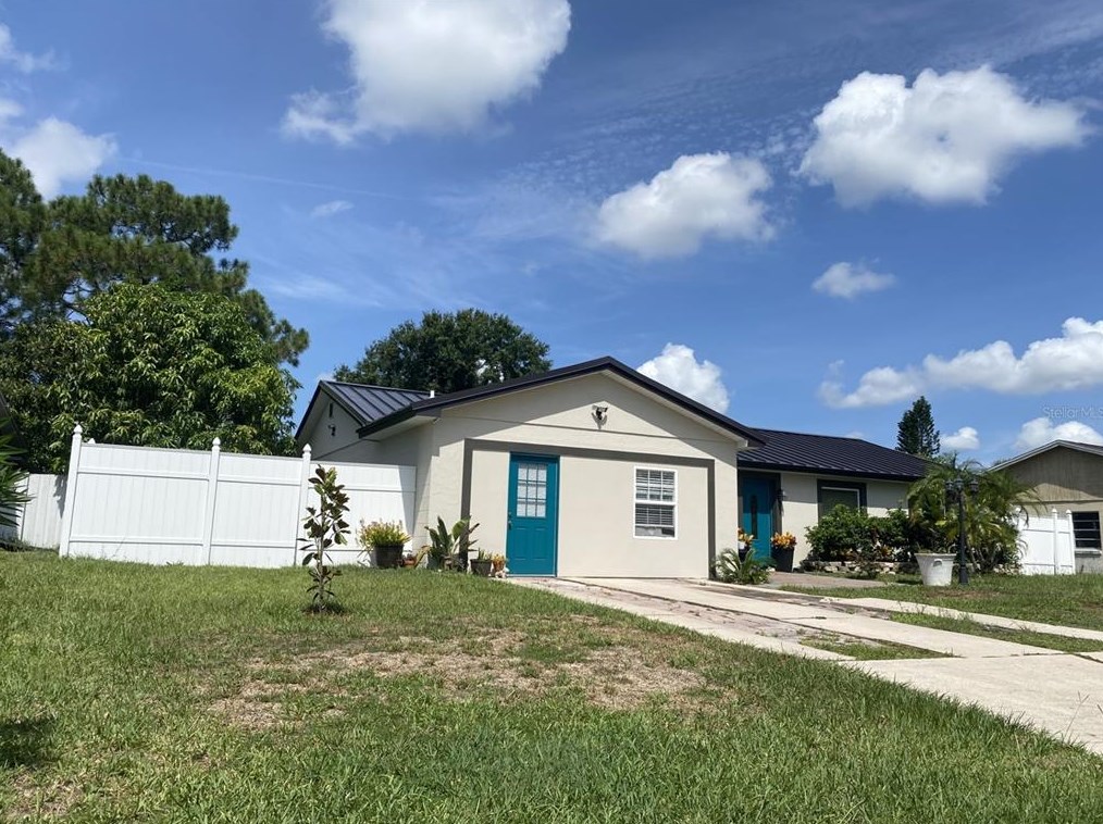 312 Gardenia Rd, Kissimmee, FL 34743
