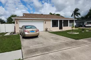 2518 Bowmer Dr, Kissimmee, FL 34744 - Photo 2