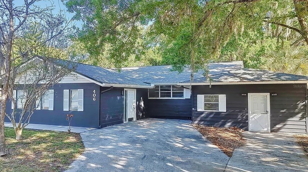 406 E Young St, Plant City, FL 33563
