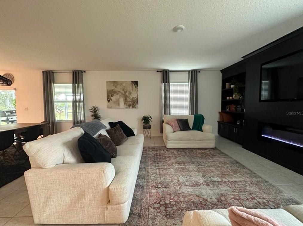 1401 Orlando Ct, Kissimmee, FL 34759
