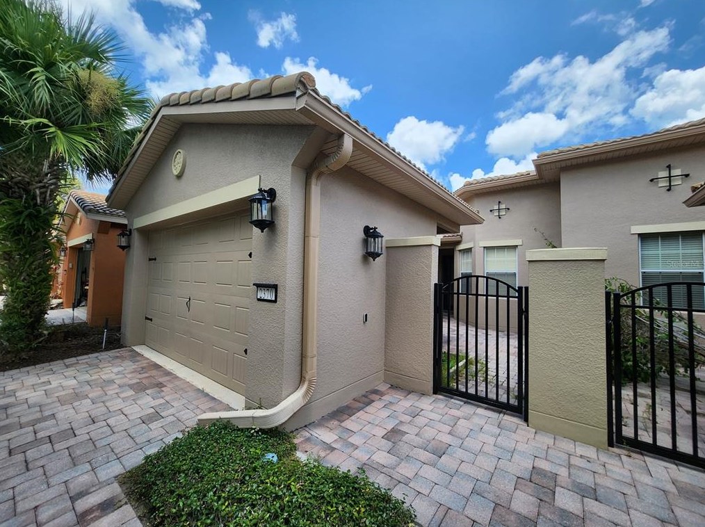 2370 Palm Tree Dr, Kissimmee, FL 34759