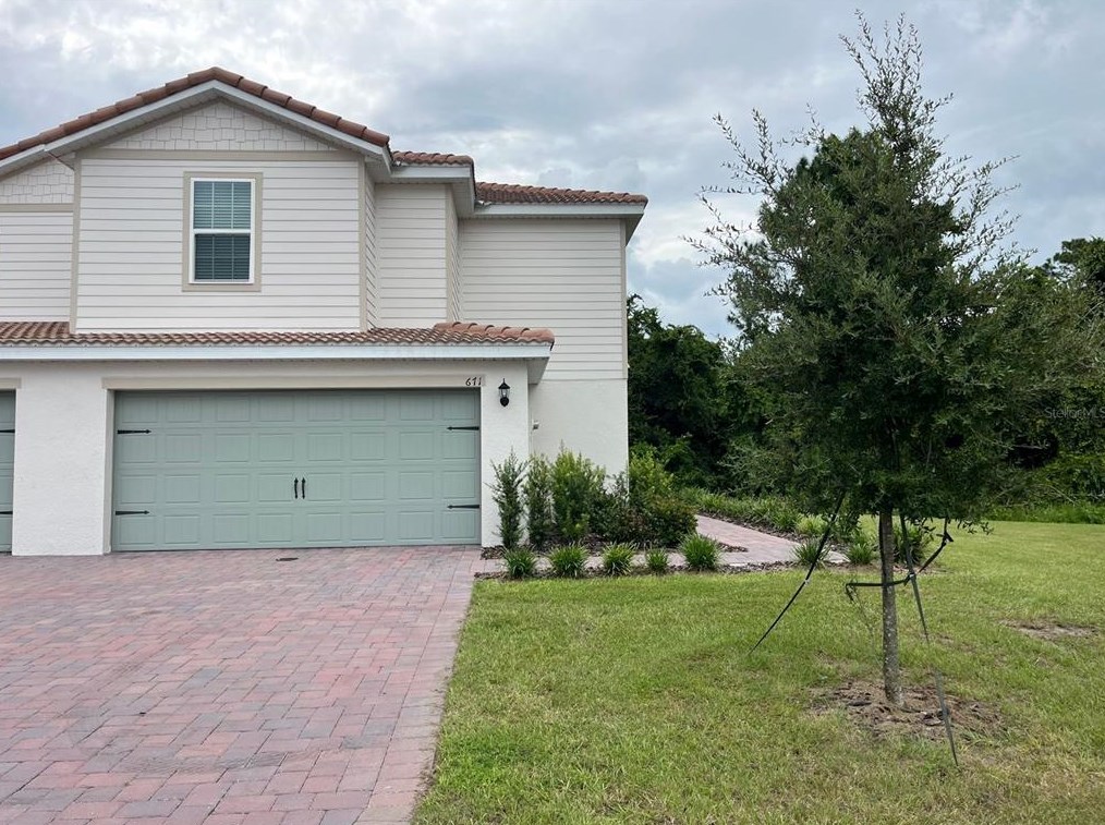 671 Bay Leaf Dr, Kissimmee, FL 34759