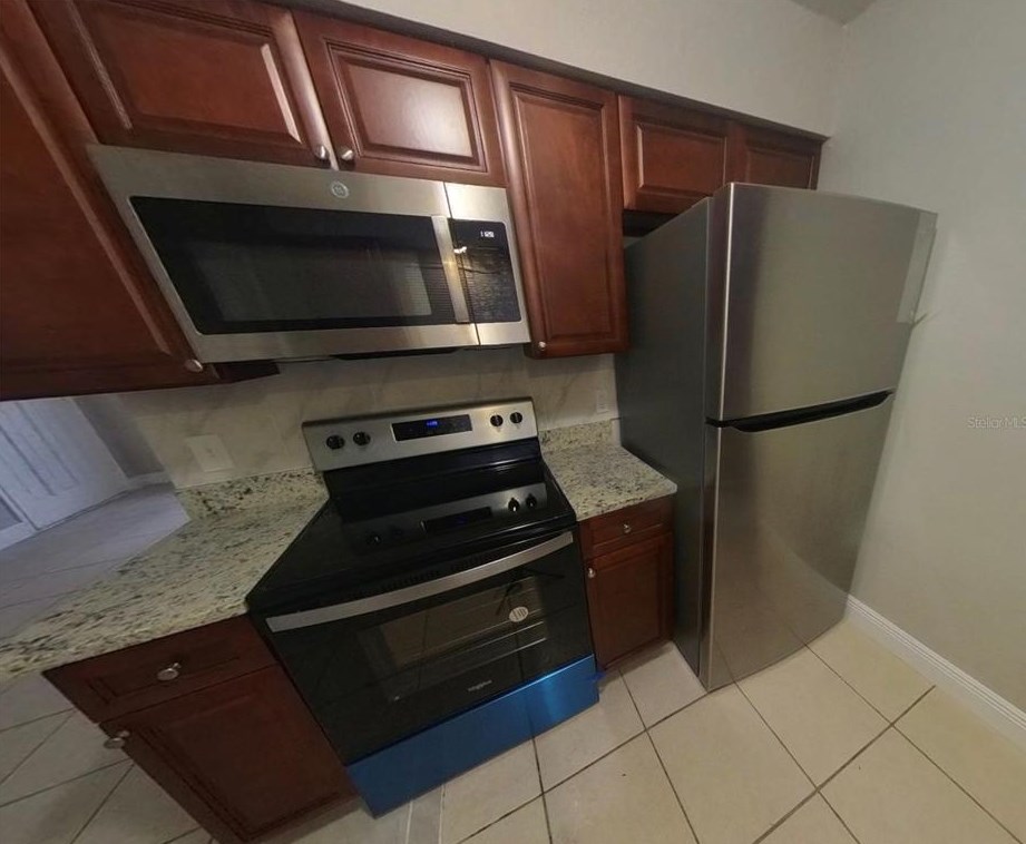 210 N Lone Oak Dr #1, Leesburg, FL 34748