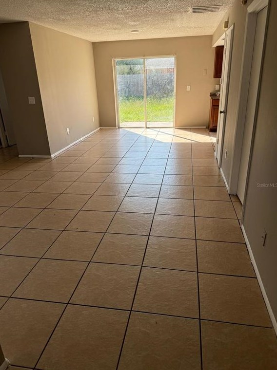 501 Floral Dr, Kissimmee, FL 34743-9407